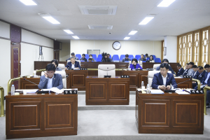 군위군의회, 제285회 임시회 군정 질문 마쳐
