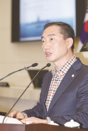민주당 시의원, '너 네들은 포항사람 아냐...' 지역 정치 인사들 뭐해(?)