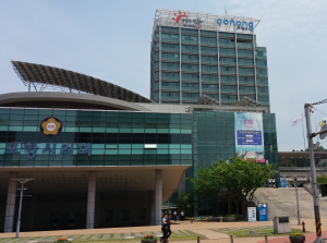 창간13주년 기획특집, 포항시의회 ‘포항시의회 엿장수로 전락했나’⓶