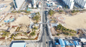 상주 복룡 유적 역사공원 보행육교 준공