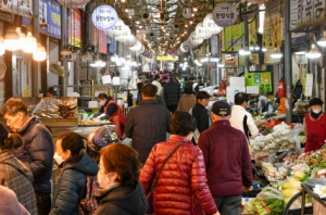 영주시, ‘전통시장 활력’ 장보기 행사 개최